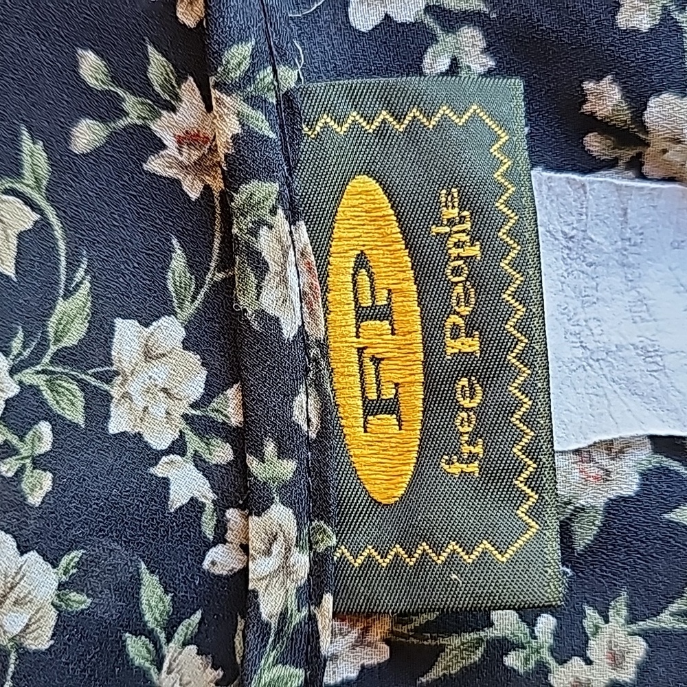 FREE PEOPLE Top - Picture 5 of 6